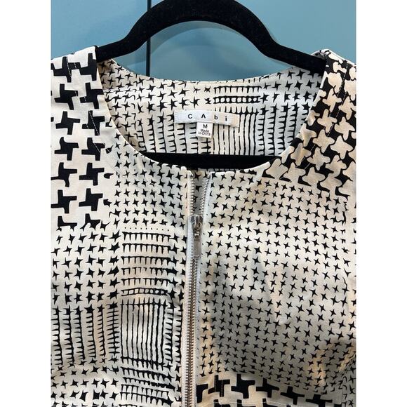 Cabi Coupe Bomber Jacket Sz Medium Ivory Black Pockets Elastic Waist Style 931 - Picture 3 of 11